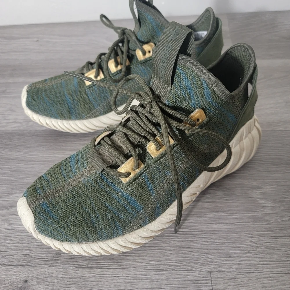 Adidas Olive Green Tubular Sneakers Shoes Size 5.5 Running Mesh Workout‎ Chunky